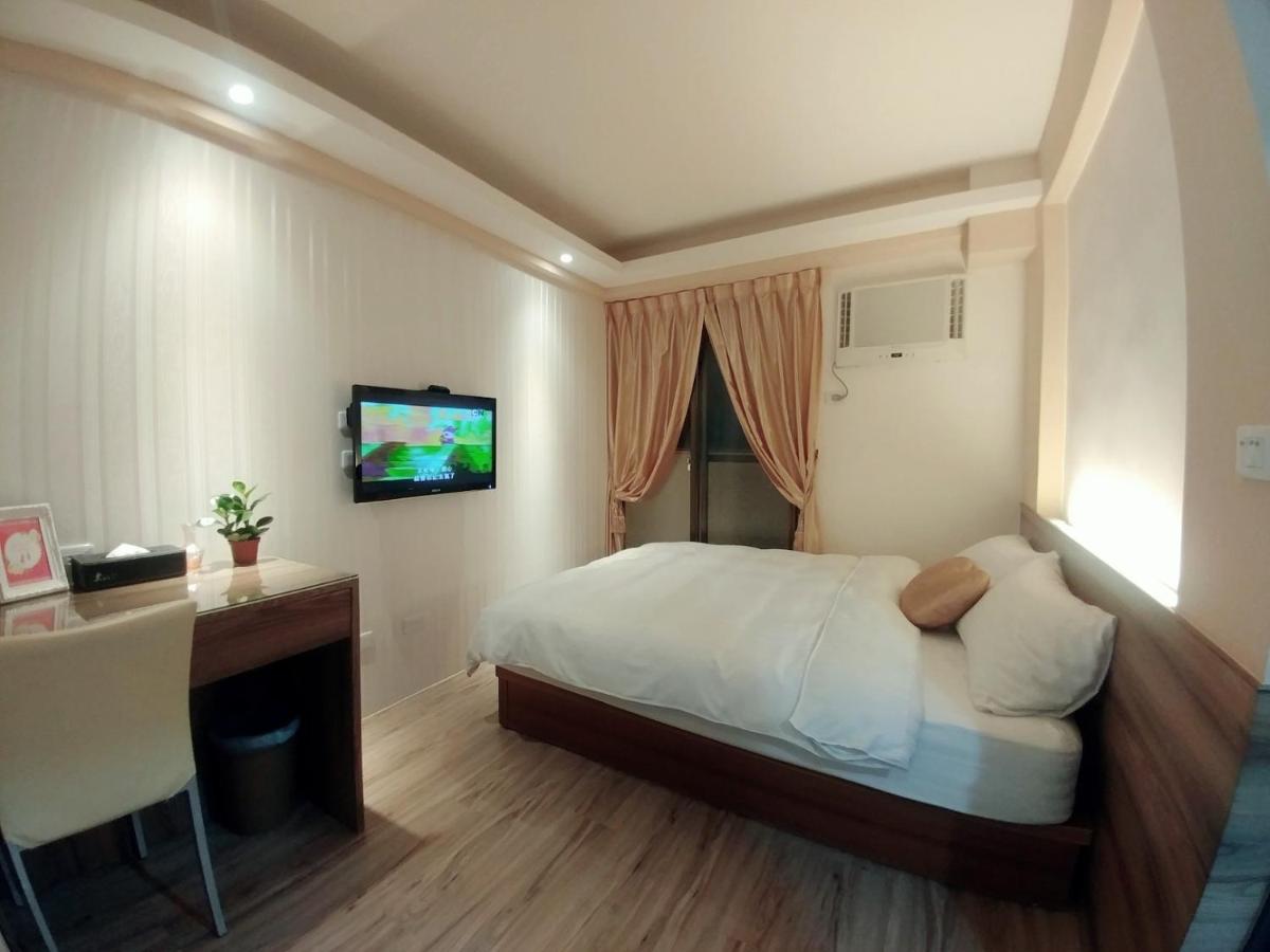 Miss You House Taichung Exterior photo